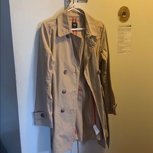 Gap trench coat